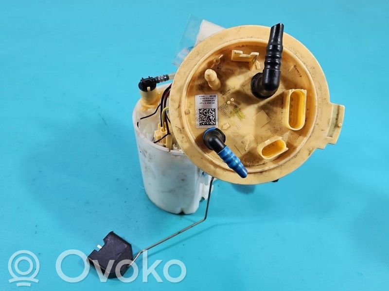 Skoda Superb B8 (3V) Bomba interna de combustible 