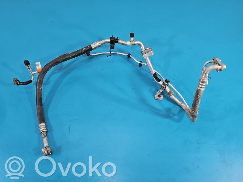 Ford Focus Ilmastointilaitteen putki (A/C) 