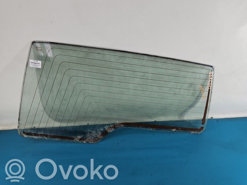 Land Rover Discovery Pare-brise vitre arrière 