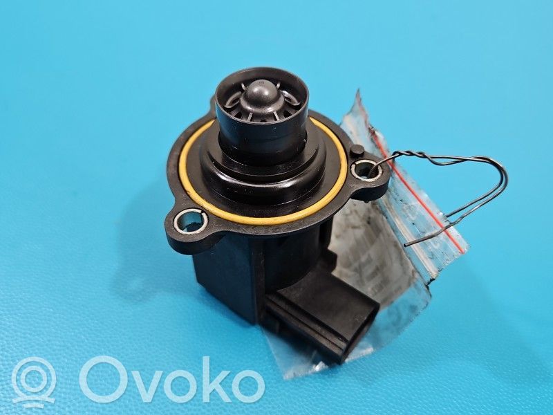 Volkswagen PASSAT B7 Solenoid supapă turbosuflantă 