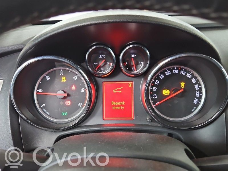 Opel Astra J Licznik / Prędkościomierz 