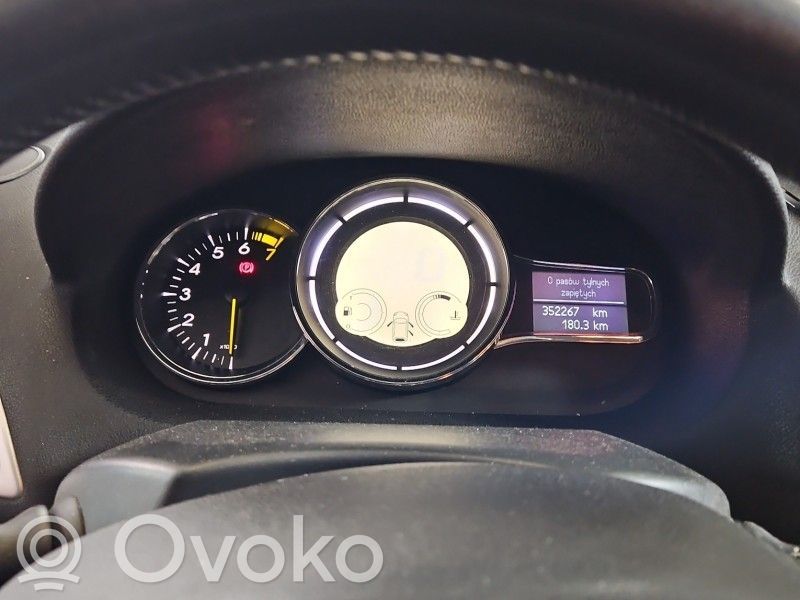 Renault Megane III Speedometer (instrument cluster) 