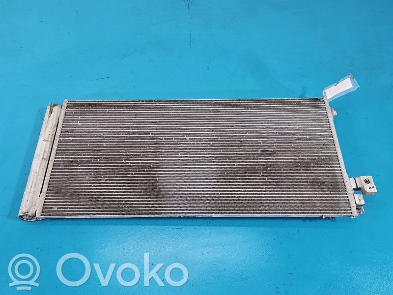 BMW 3 G20 G21 Oro kondicionieriaus radiatorius aušinimo 