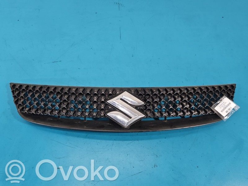 Suzuki SX4 Etupuskurin ylempi jäähdytinsäleikkö 