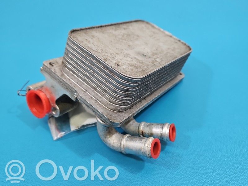 Audi A4 S4 B9 8W Chłodnica oleju 