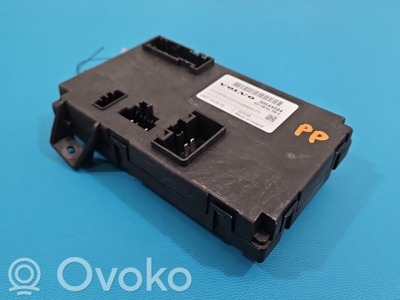 Volvo S90, V90 Sterownik / Moduł komfortu 