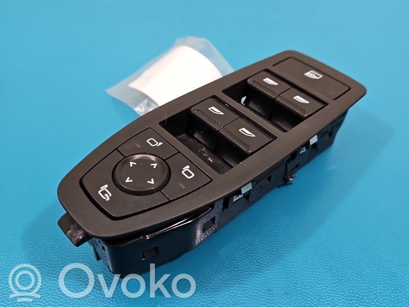 BMW iX1 Electric window control switch 