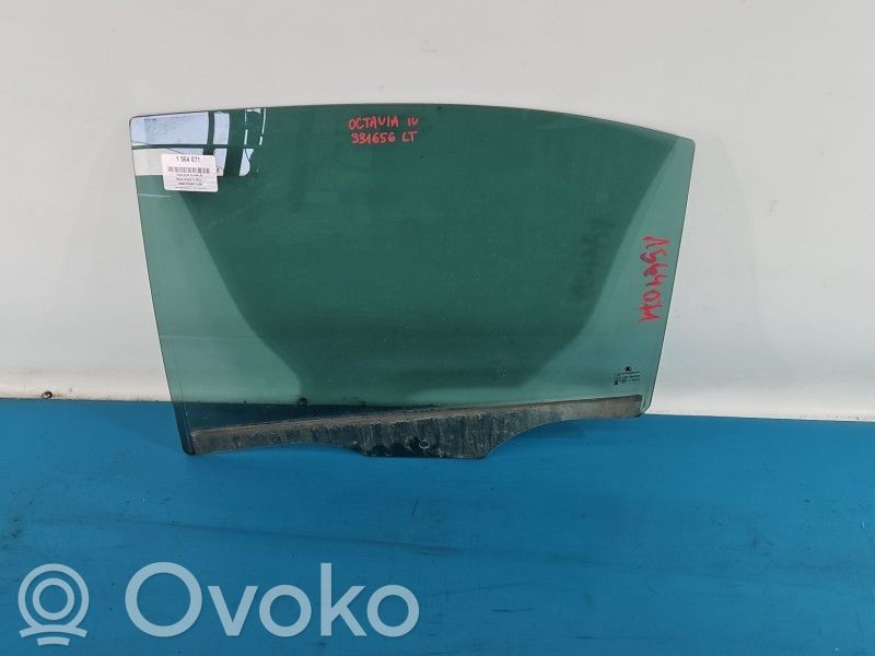 Skoda Octavia Mk4 Vetro del finestrino della portiera posteriore