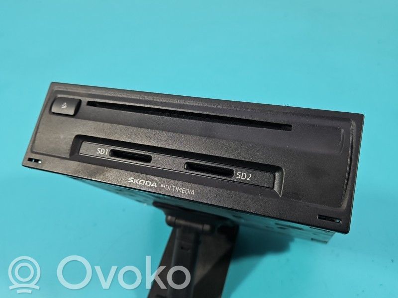 Panel / Radioodtwarzacz CD/DVD/GPS   5E0035874,IMPRK1541960