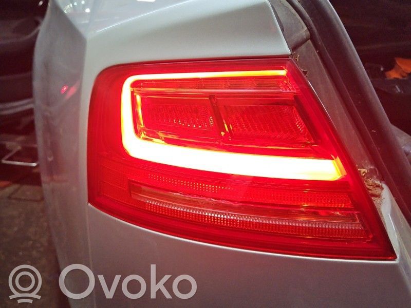Audi A8 S8 D4 4H Luz trasera/de freno 