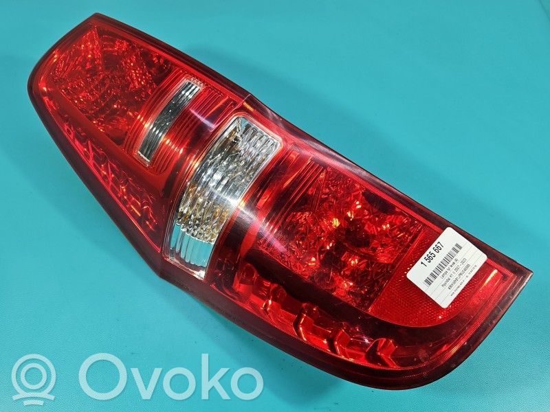 Hyundai H-1, Starex, Satellite Lampă spate în caroserie 