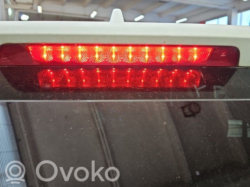 Trzecie światło stop   927004Z000,IMPRK1563438
