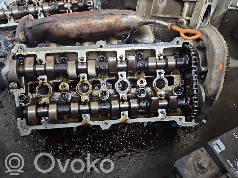 Audi A8 S8 D2 4D Engine head 