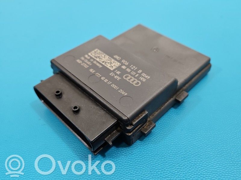Audi Q7 4M Central body control module 