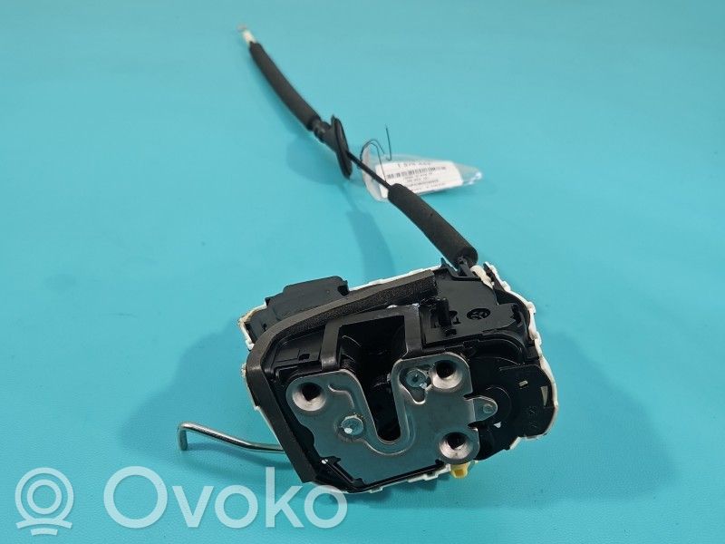 MG MG3 III Takaoven lukko