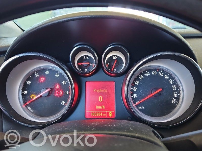 Opel Astra J Nopeusmittari (mittaristo) 