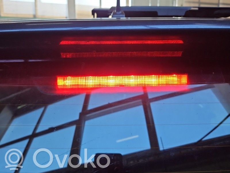 Toyota Verso Lampă frână centrală 