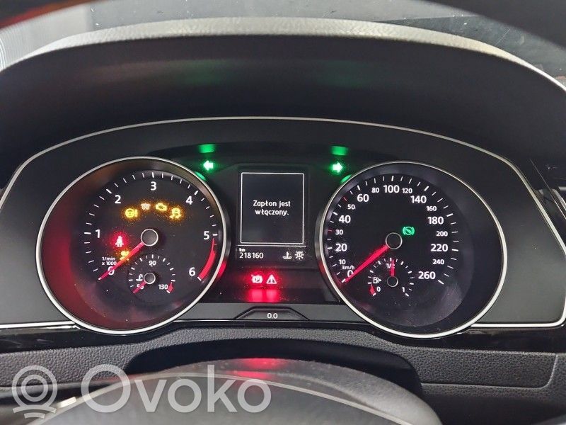 Volkswagen PASSAT B8 Vitezometru (grup de instrumente) 
