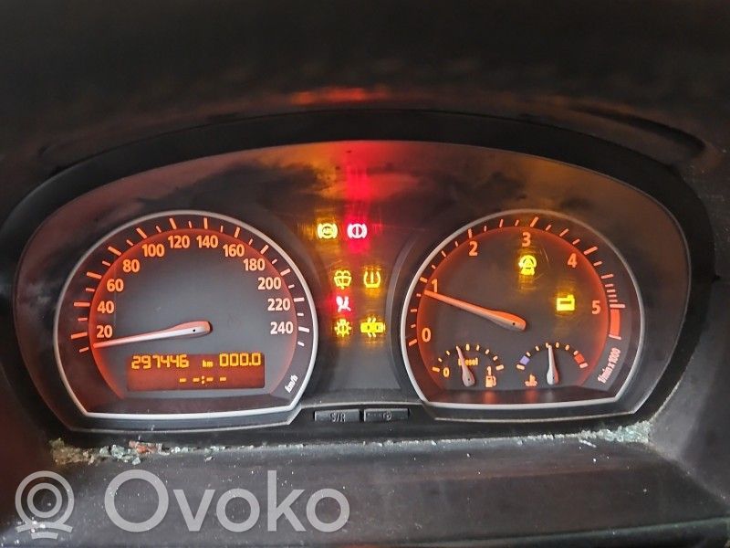 BMW X3 E83 Speedometer (instrument cluster) 