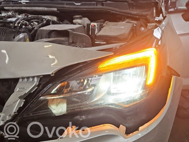 Opel Astra K Scheinwerfer 