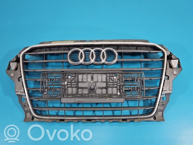Audi A3 S3 8V Etupuskurin ylempi jäähdytinsäleikkö 