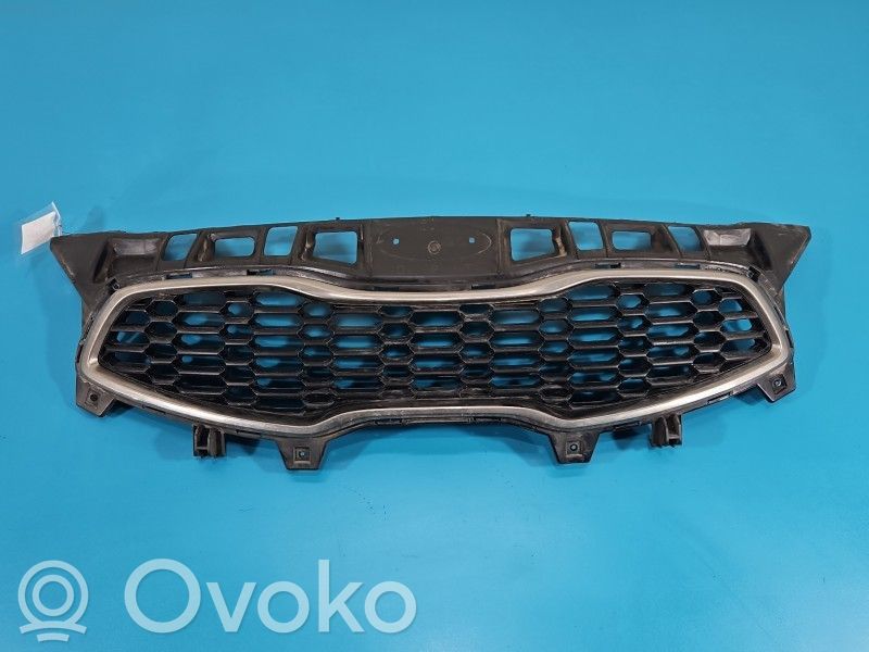 KIA Ceed Augšējais režģis 