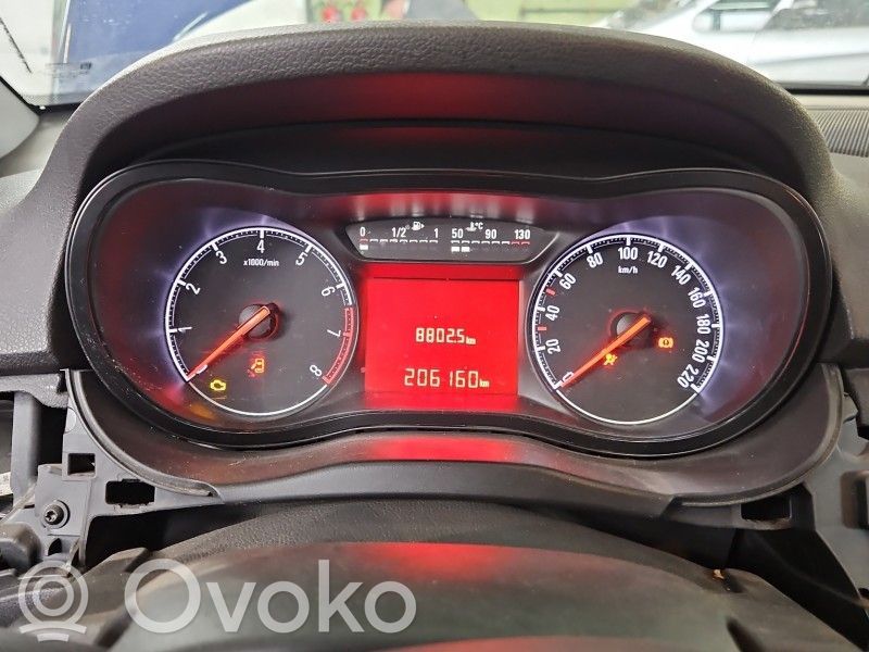 Opel Corsa E Speedometer (instrument cluster) 