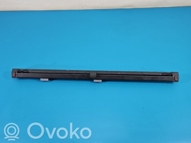 Volkswagen PASSAT B7 Copertura ripiano portaoggetti 