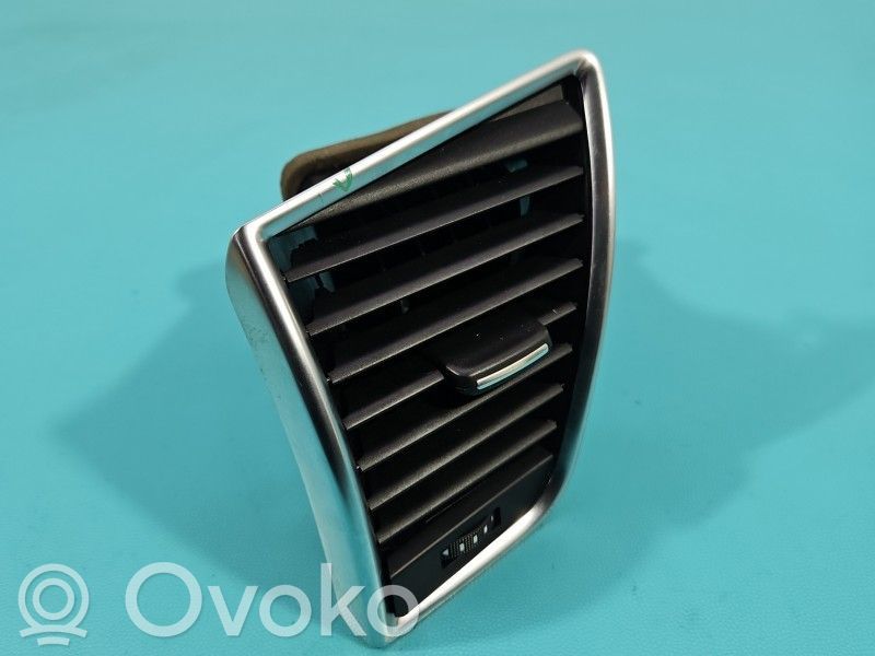 Audi Q5 SQ5 8R Dysze / Kratki nawiewu deski rozdzielczej 
