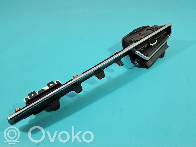 Toyota Corolla E210 E21 Luftausströmer Lüftungsdüse Luftdüse frontscheibe 
