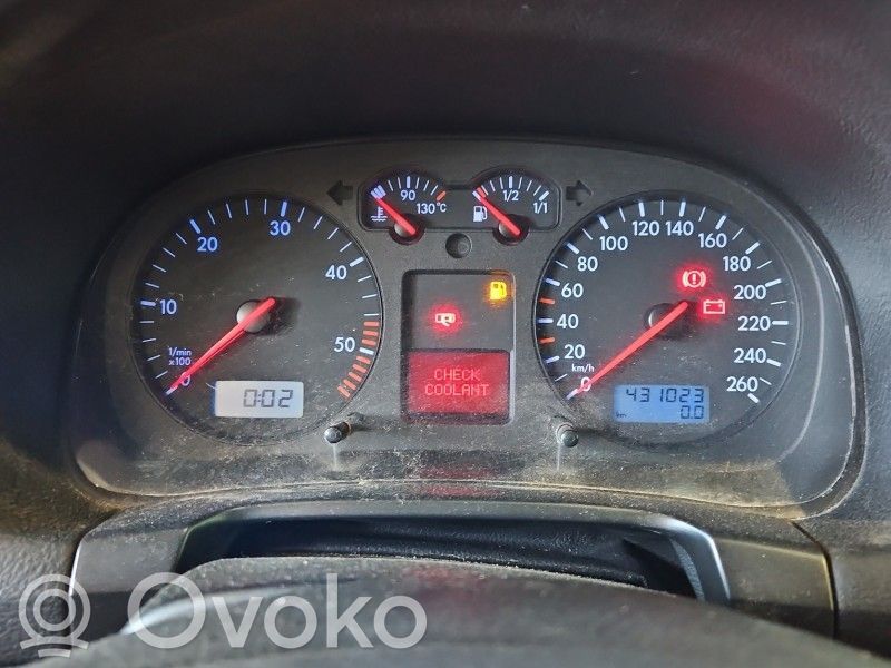 Volkswagen Golf IV Tachimetro (quadro strumenti) 