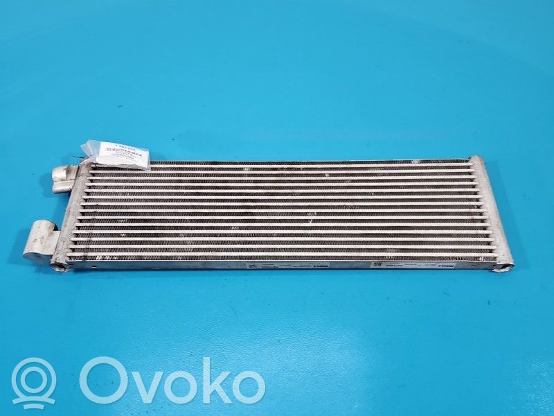 Alfa Romeo Stelvio Radiatore dell’olio del motore 