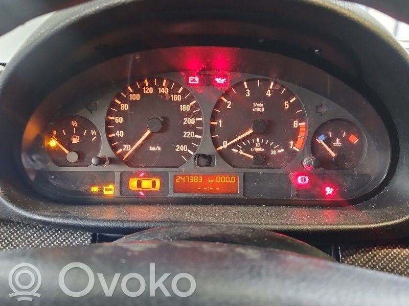 BMW 3 E46 Nopeusmittari (mittaristo) 