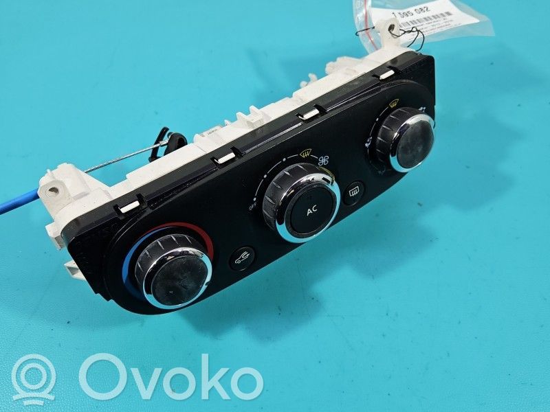Renault Captur Panel klimatyzacji / Ogrzewania 