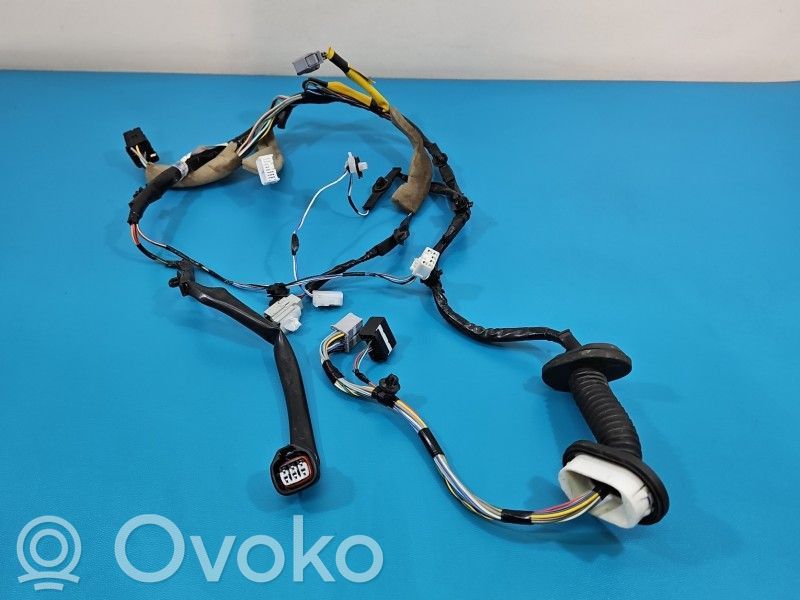 Suzuki Swift III Cablaggio porta anteriore 