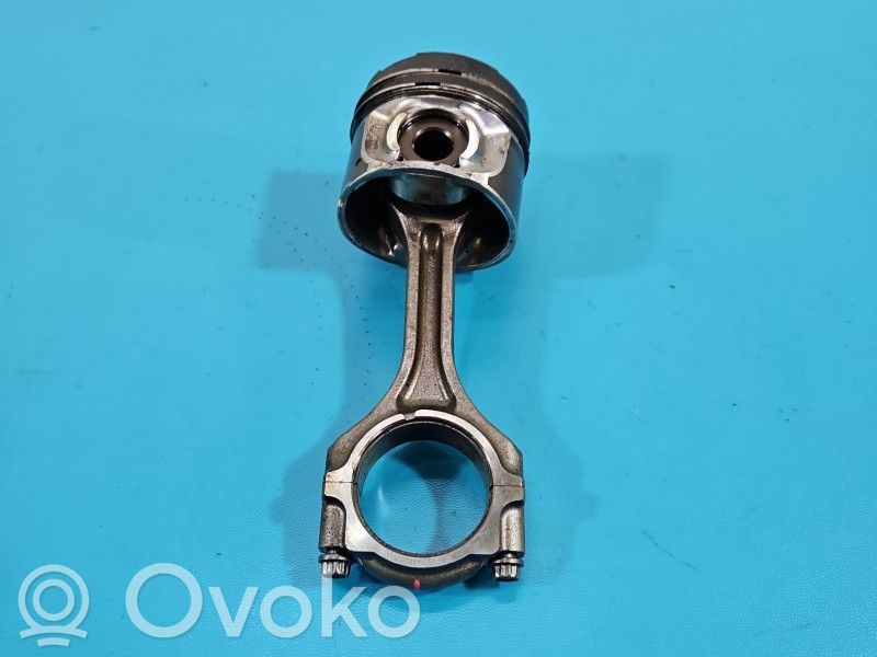 Mitsubishi Outlander Piston 