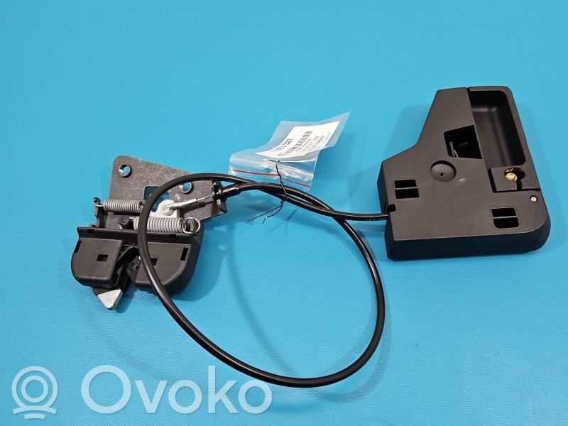 BMW 5 G30 G31 G38 Takaoven lukko 