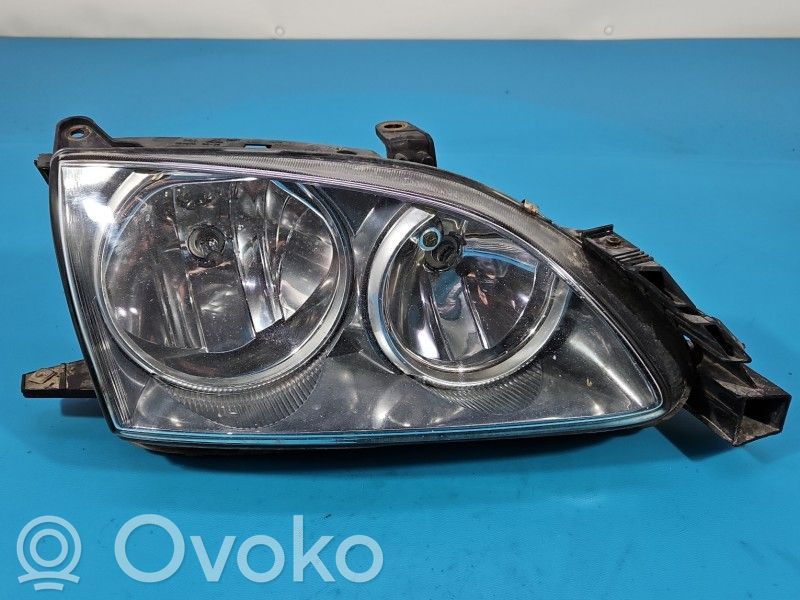 Toyota Avensis T220 Faro/fanale 