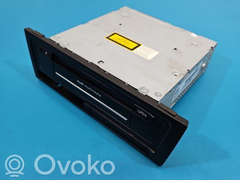 Audi A5 8T 8F Panel / Radioodtwarzacz CD/DVD/GPS 