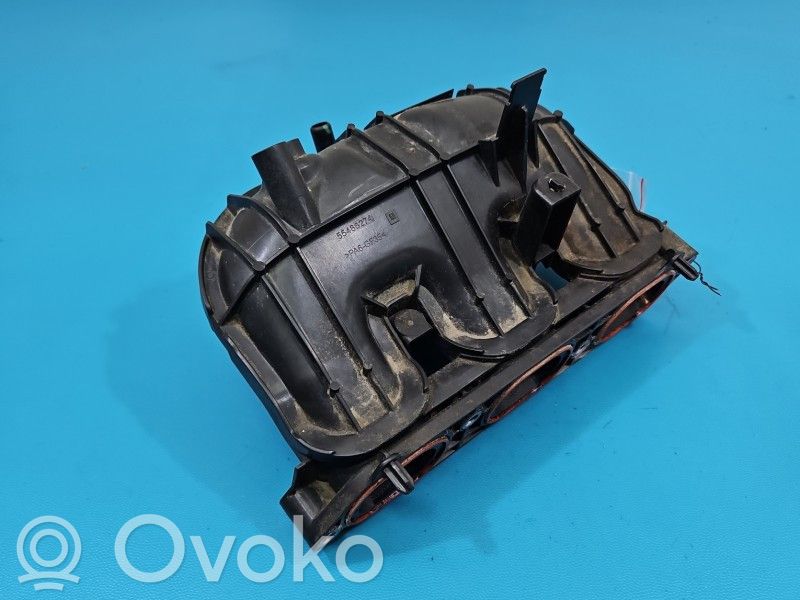 Opel Astra K Kolektor ssący