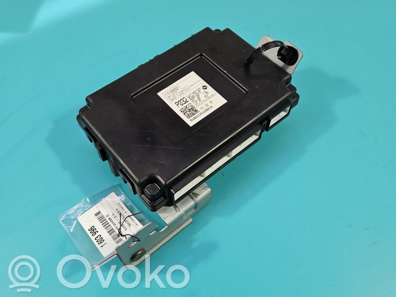 Hyundai i30 Module de contrôle carrosserie centrale 