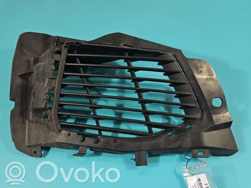 Peugeot 5008 II Mascherina/griglia fendinebbia anteriore 