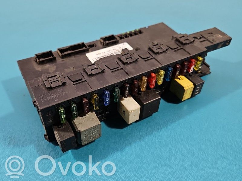 Mercedes-Benz C W203 Boîte à fusibles
