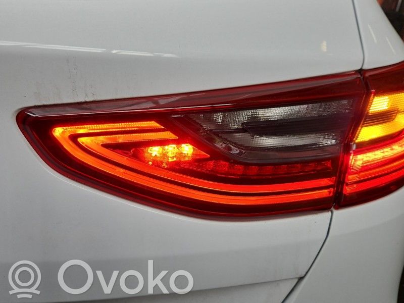 KIA Ceed Tailgate rear/tail lights 