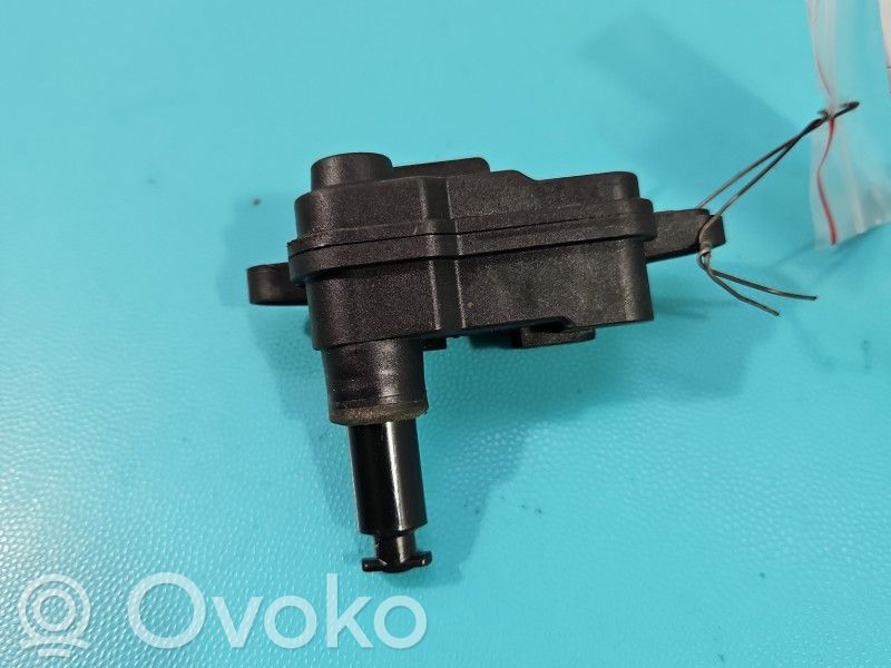 Skoda Fabia Mk4 (6VA) Polttoainetankin korkin lukon moottori 