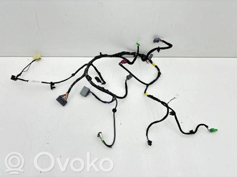 Otros cableados   32143851,D33672135