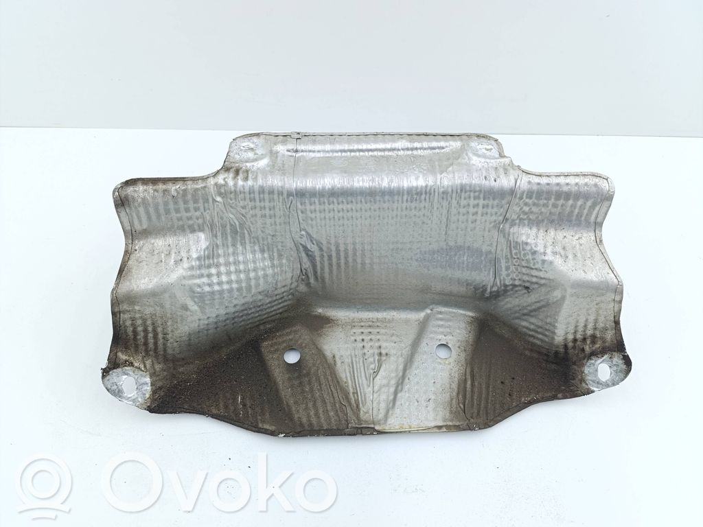 Audi A5 Protección térmica del escape 