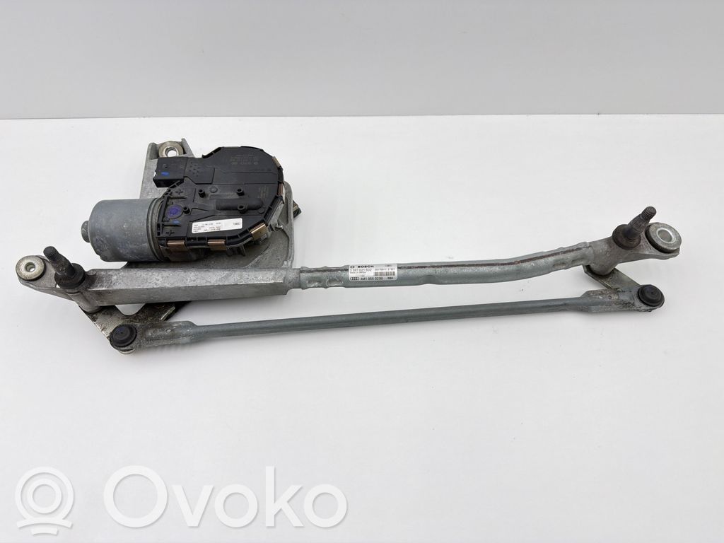 Audi Q7 4M Front wiper linkage and motor 