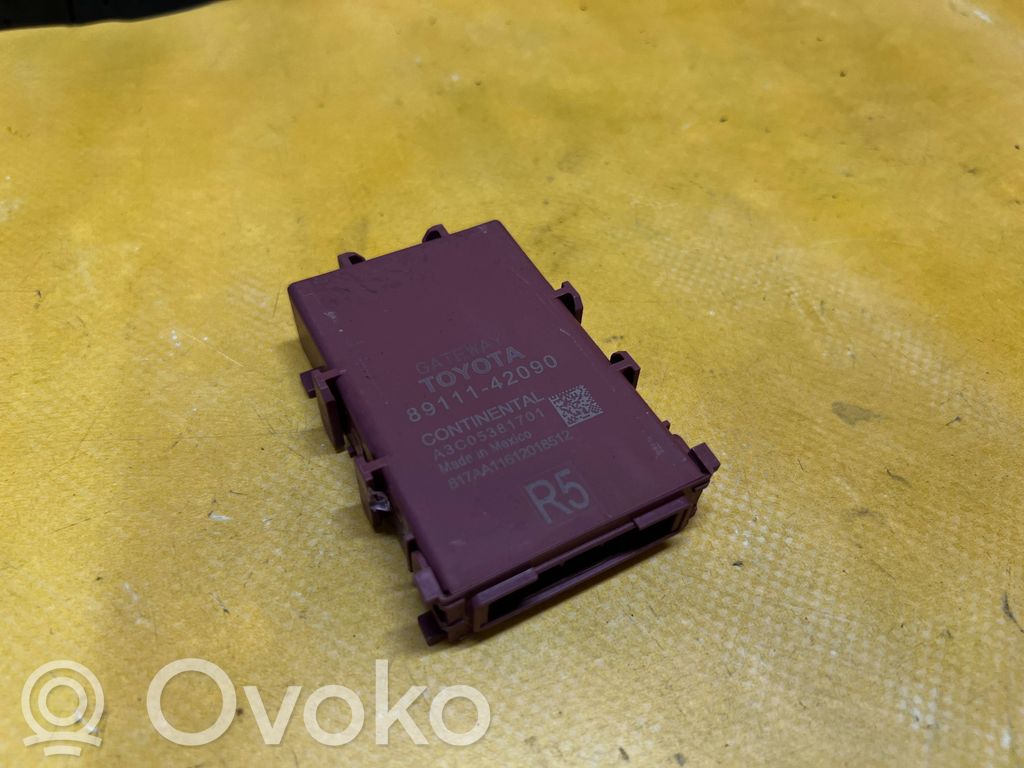 Toyota RAV 4 (XA50) Módulo de control Gateway 