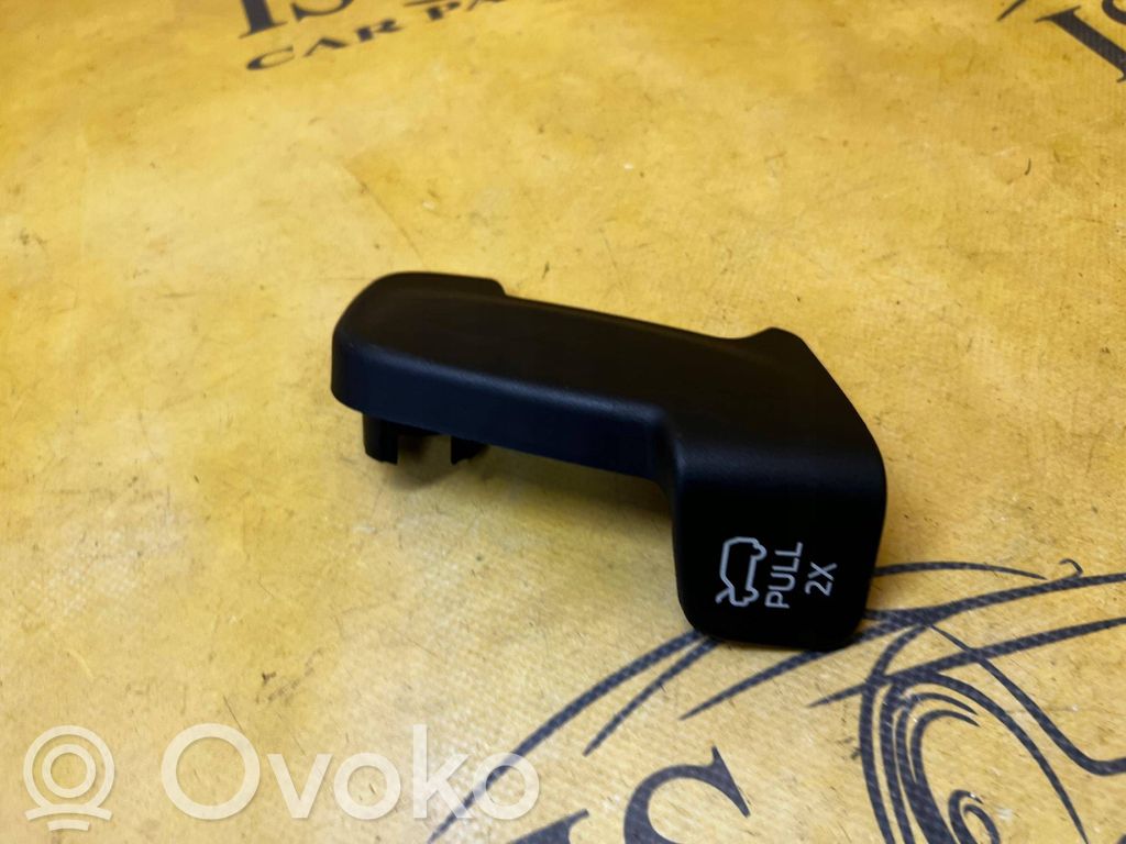 Rączka / Uchwyt otwierania pokrywy przedniej / maski silnika   LB5B16B626AC